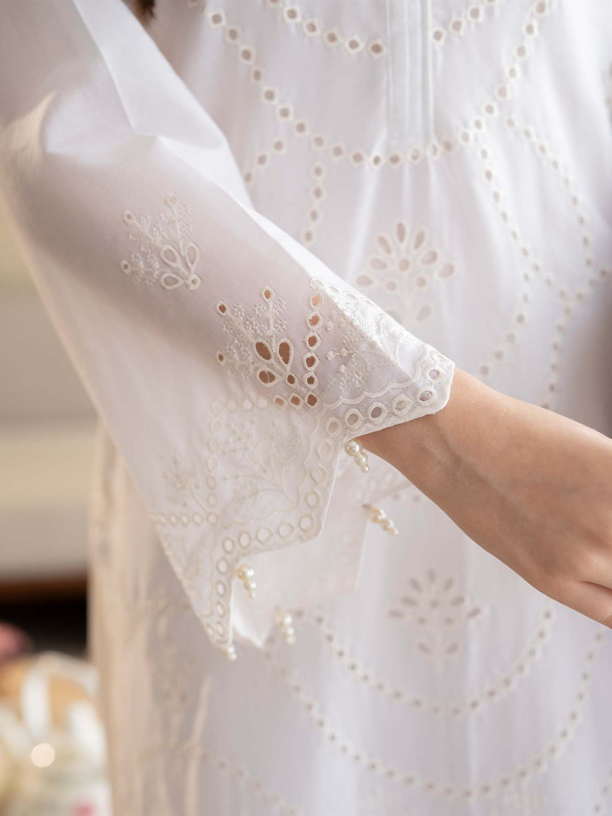 White Chikankari Lawn Pret Eid Suit 06
