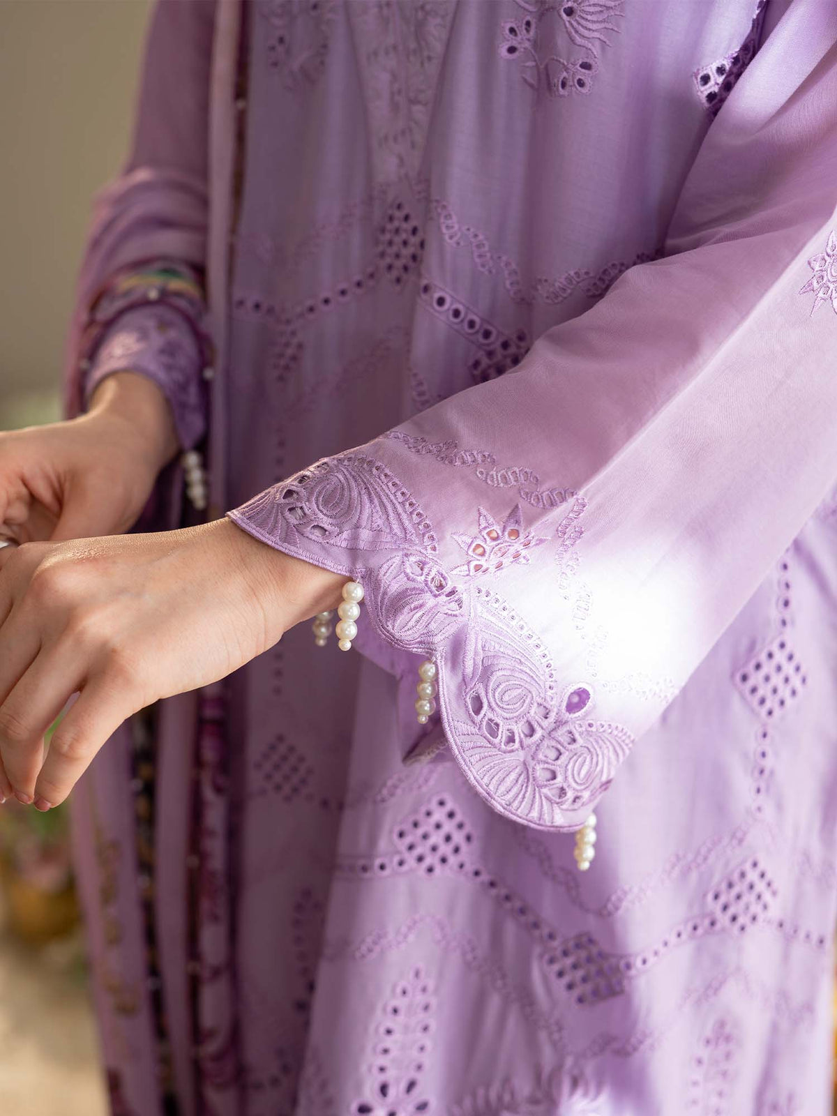 Lavender Chikankari Lawn Pret Eid Suit 01