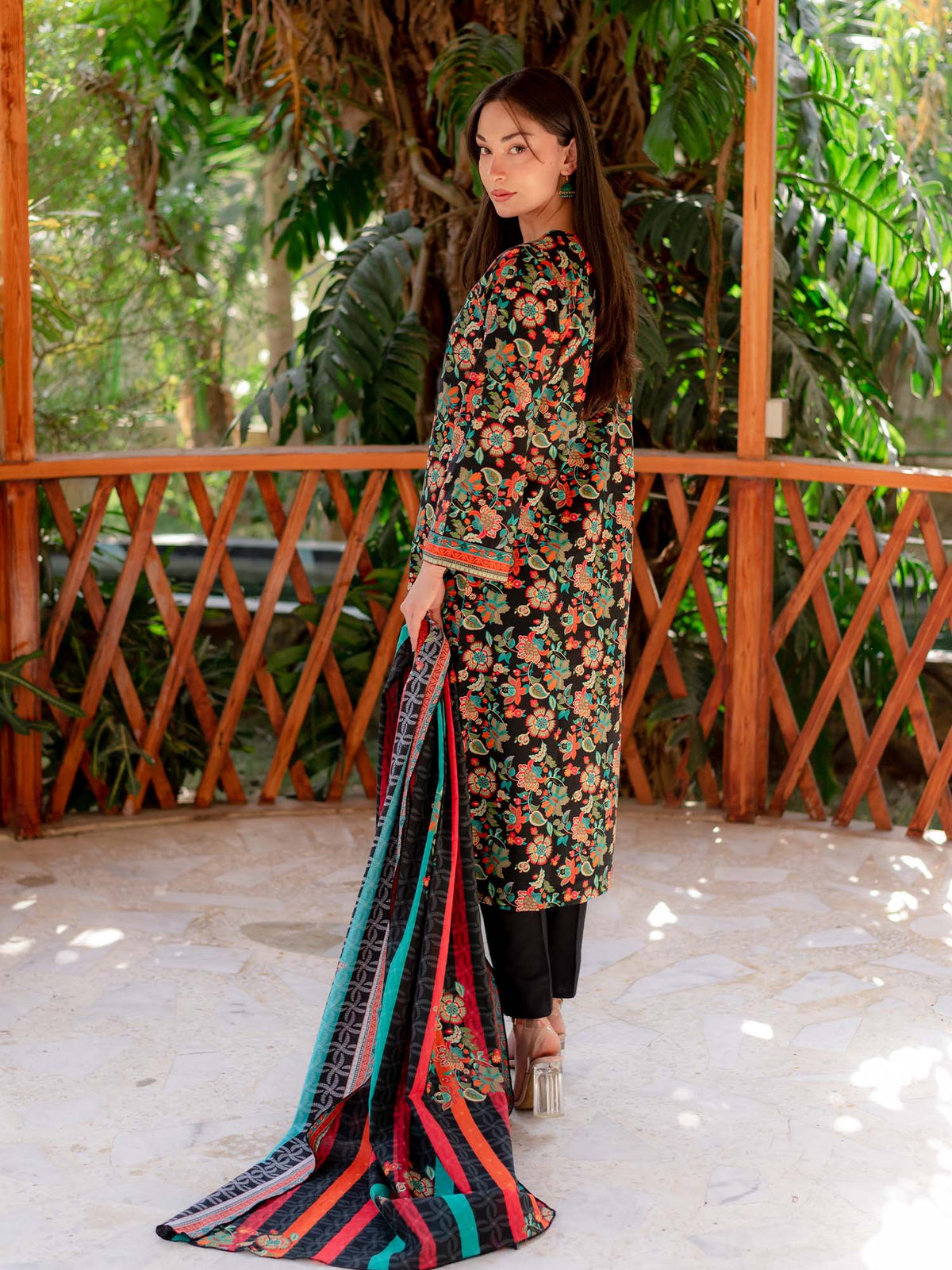 Multicolored Printed Cambric 3 Piece Suit 01