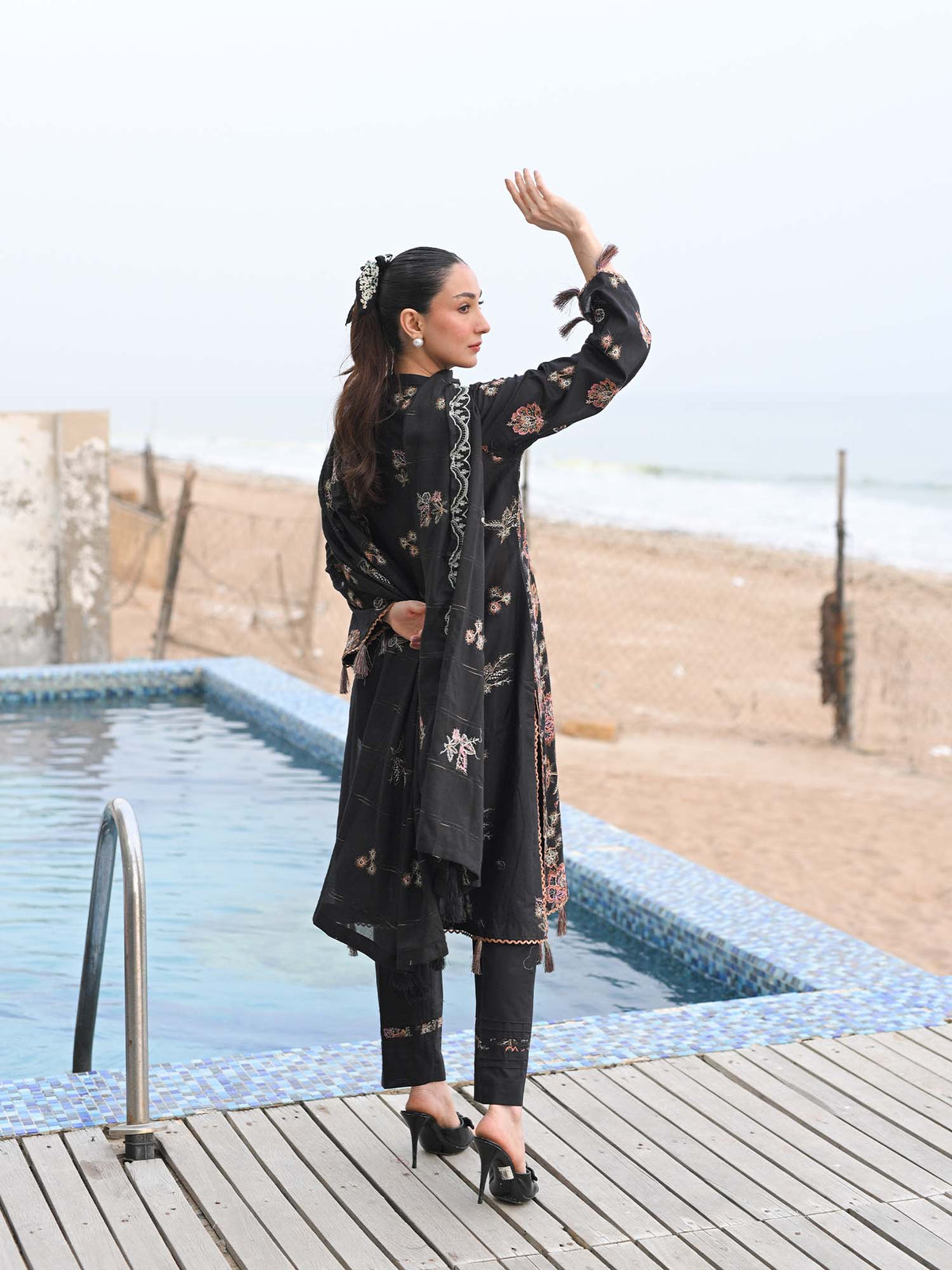 Black Embroidered Lawn Pret Eid Suit D-10