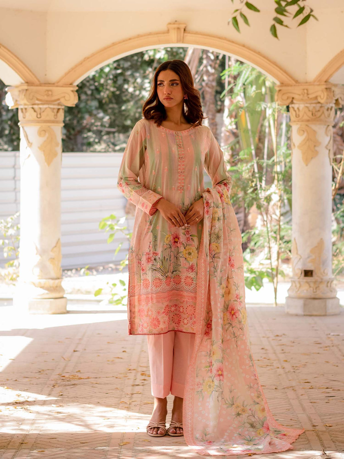 Light pink and green Embroidered Lawn Pret 3 piece suit set 12