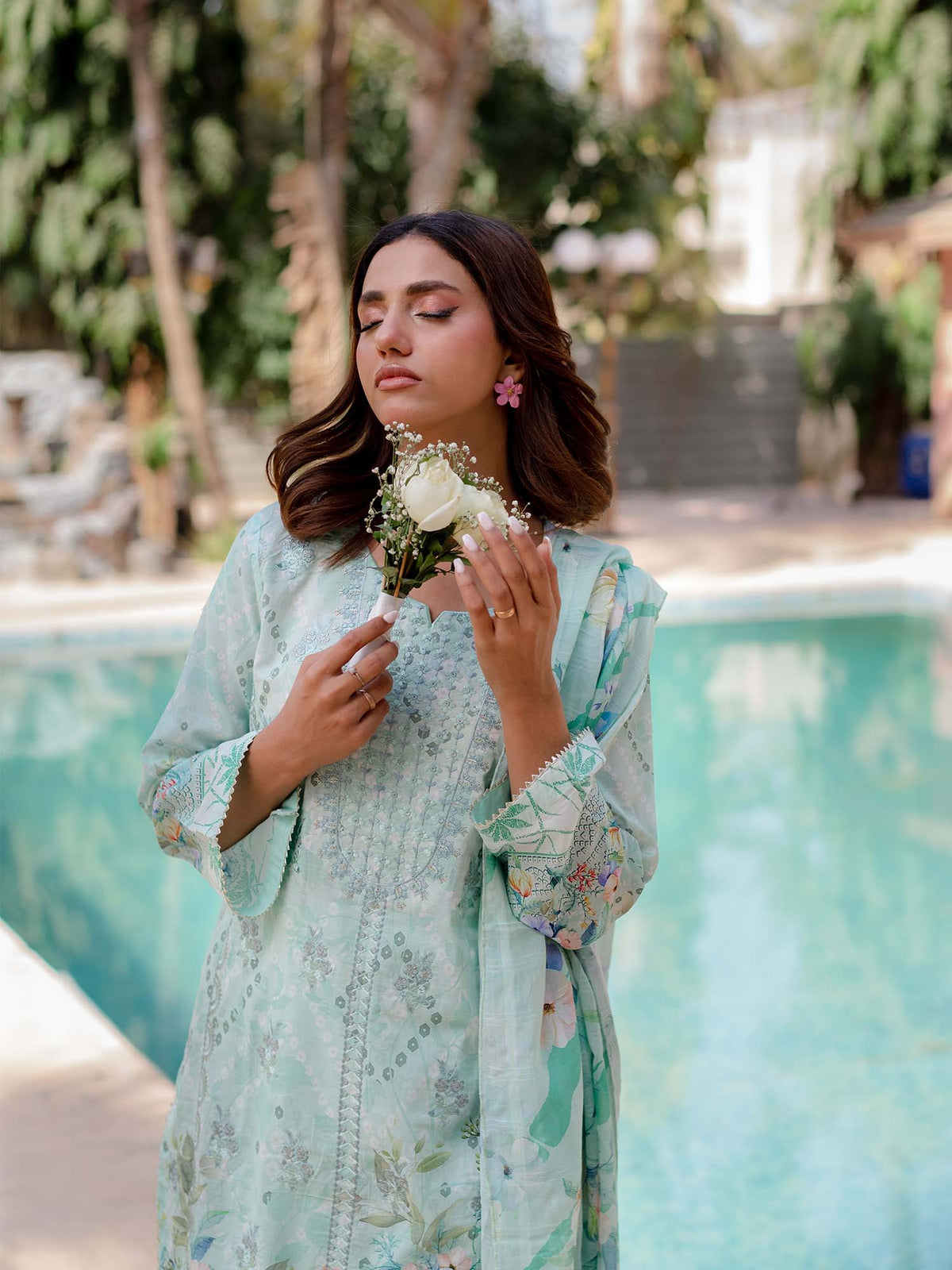 Light Blue Embroidered Lawn Pret 3 piece suit set 11