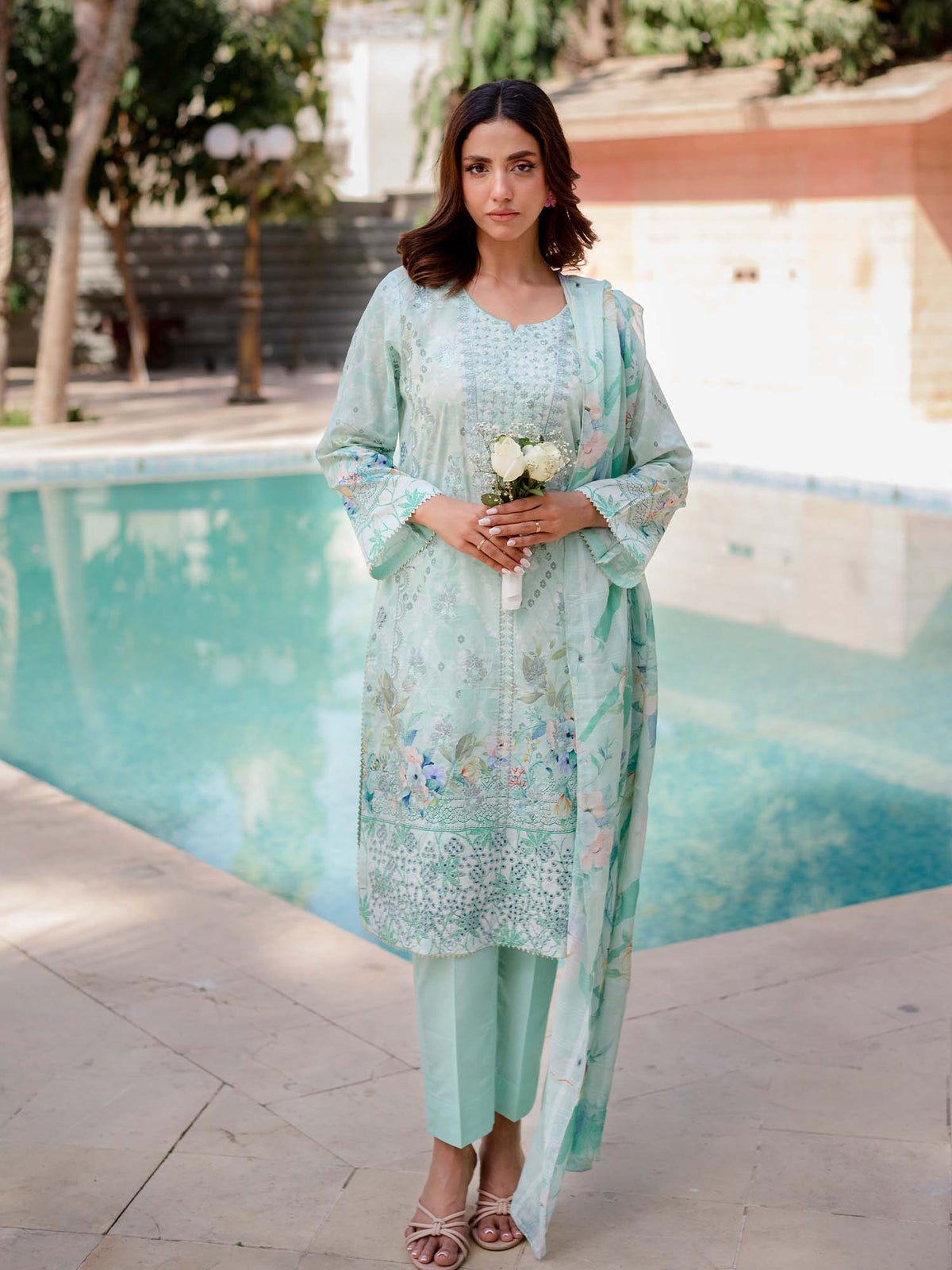 Light Blue Embroidered Lawn Pret 3 piece suit set 11