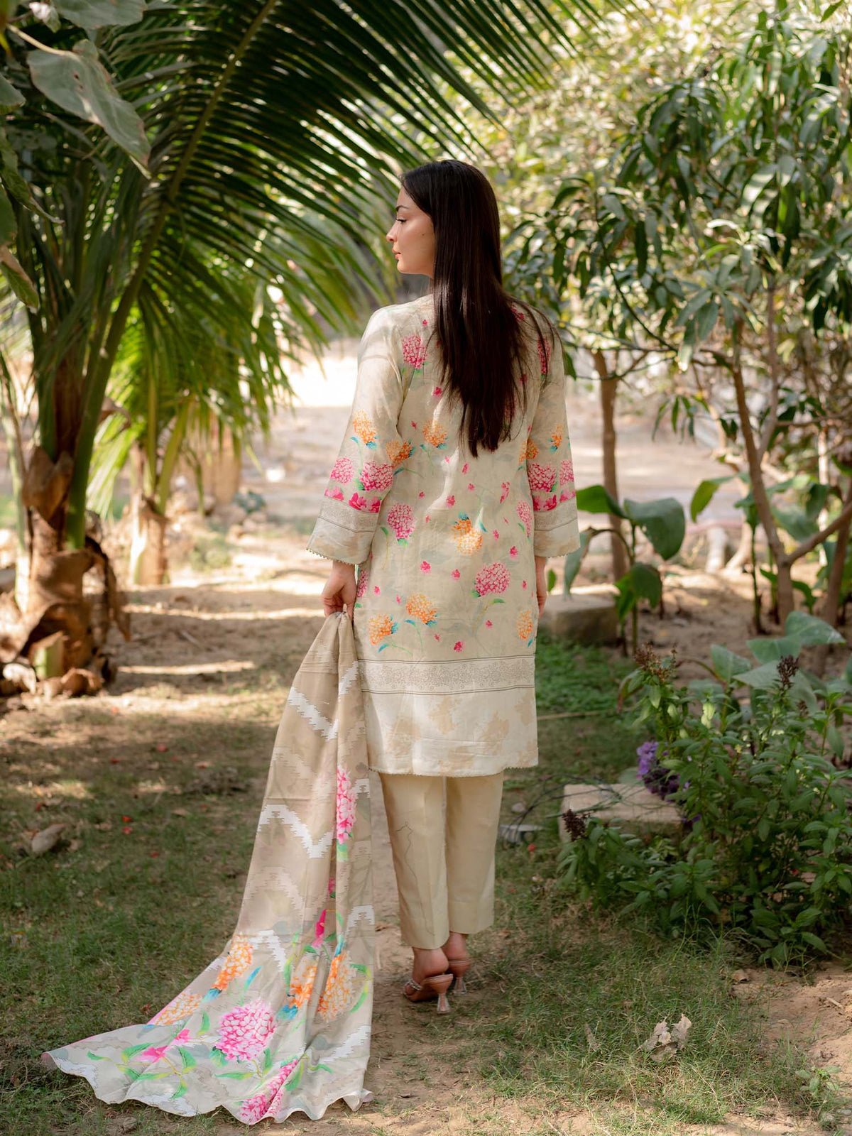 Beige Embroidered Lawn Pret 3 piece suit set 01