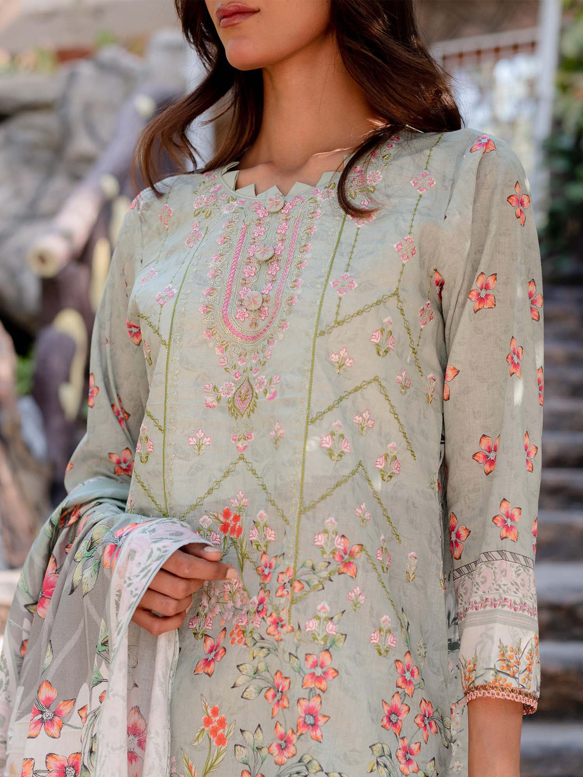 Light Green Embroidered Lawn Pret 3 piece suit set 06