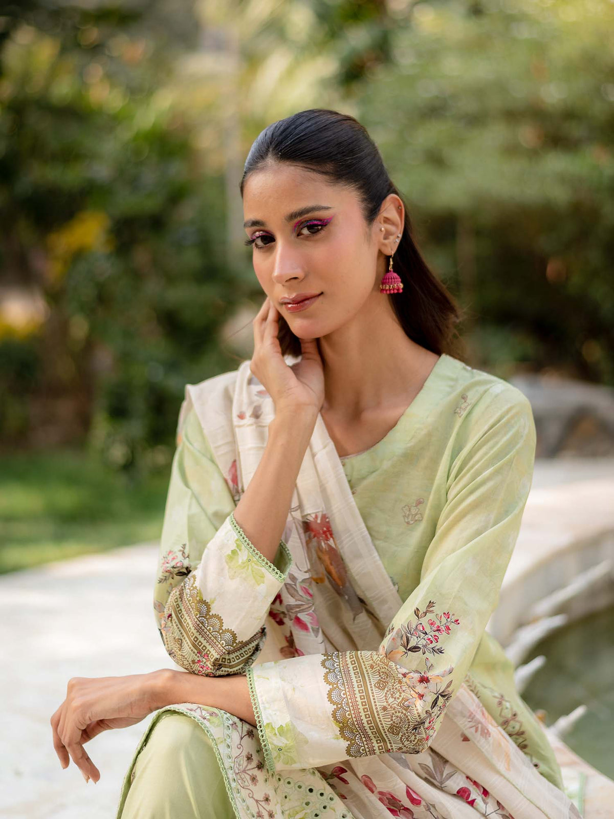 Sage Embroidered Lawn Pret 3 piece suit set 07