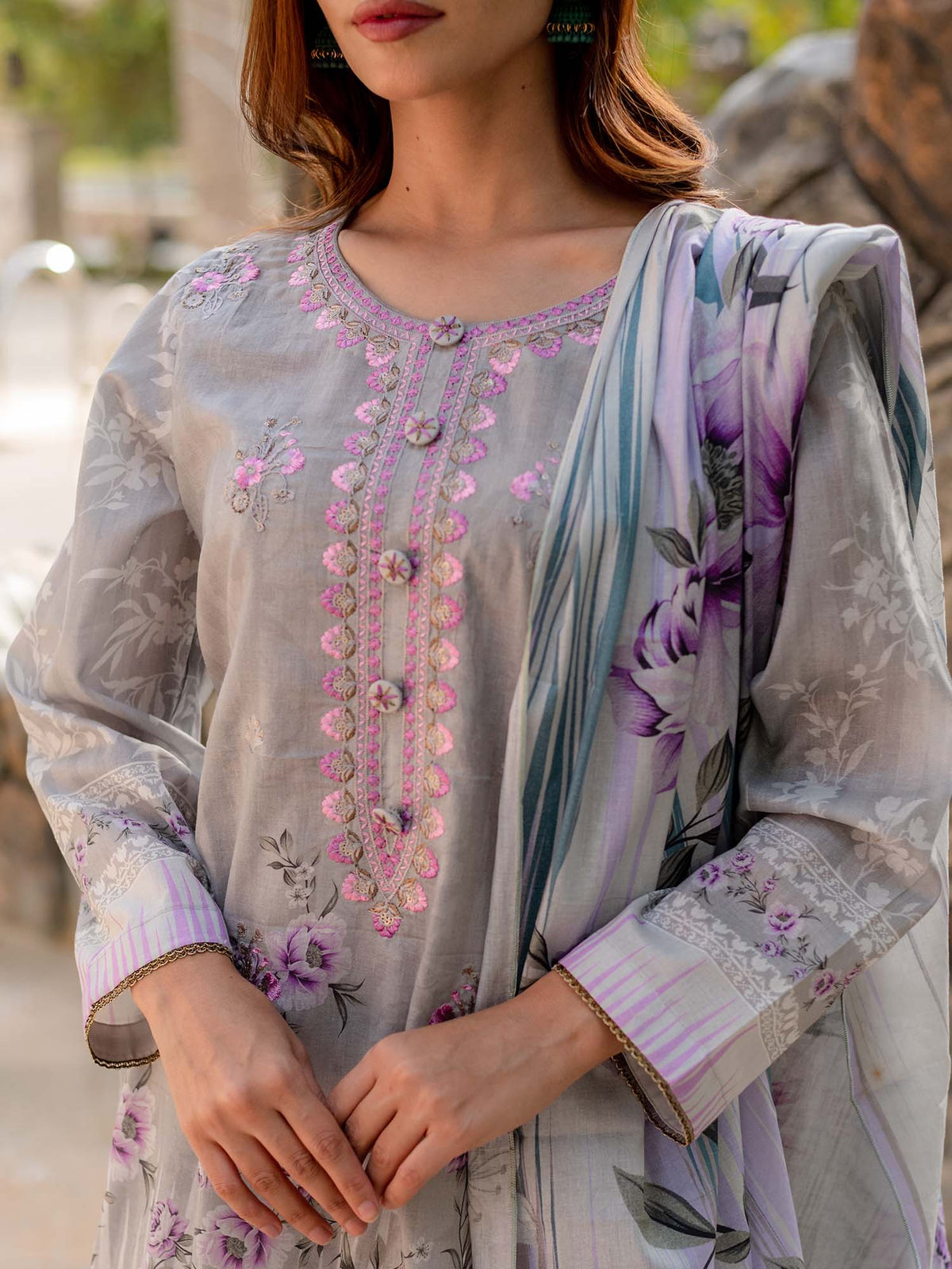 Grey Digital Embroidered Lawn Pret 3 piece suit set 08